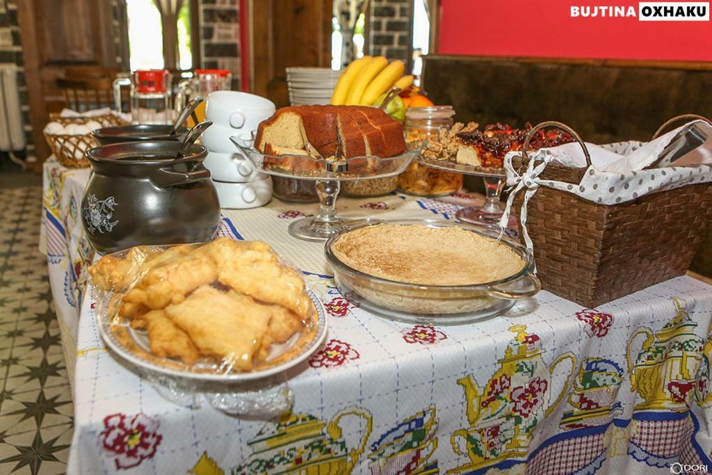 Hotel Bujtina Oxhaku Korcza Zewnętrze zdjęcie